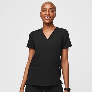 🚫SOLD🚫 FIGS Casma Three-Pocket Scrub Top (S) in Black